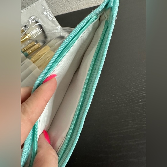 NWT Carmindy & Ci make up brushes-8 brushes - Picture 4 of 4